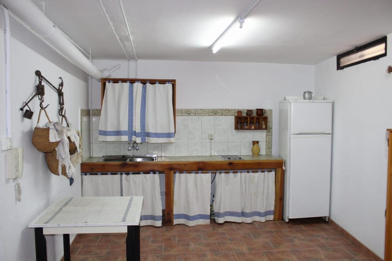 Casa Rural Puerta De La Iglesia Elche de la Sierra Exterior foto